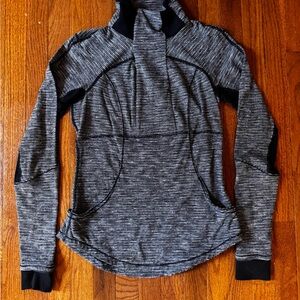 Lululemon quarter zip pullover 6 Gray and Black Long Sleeve Athletic Top